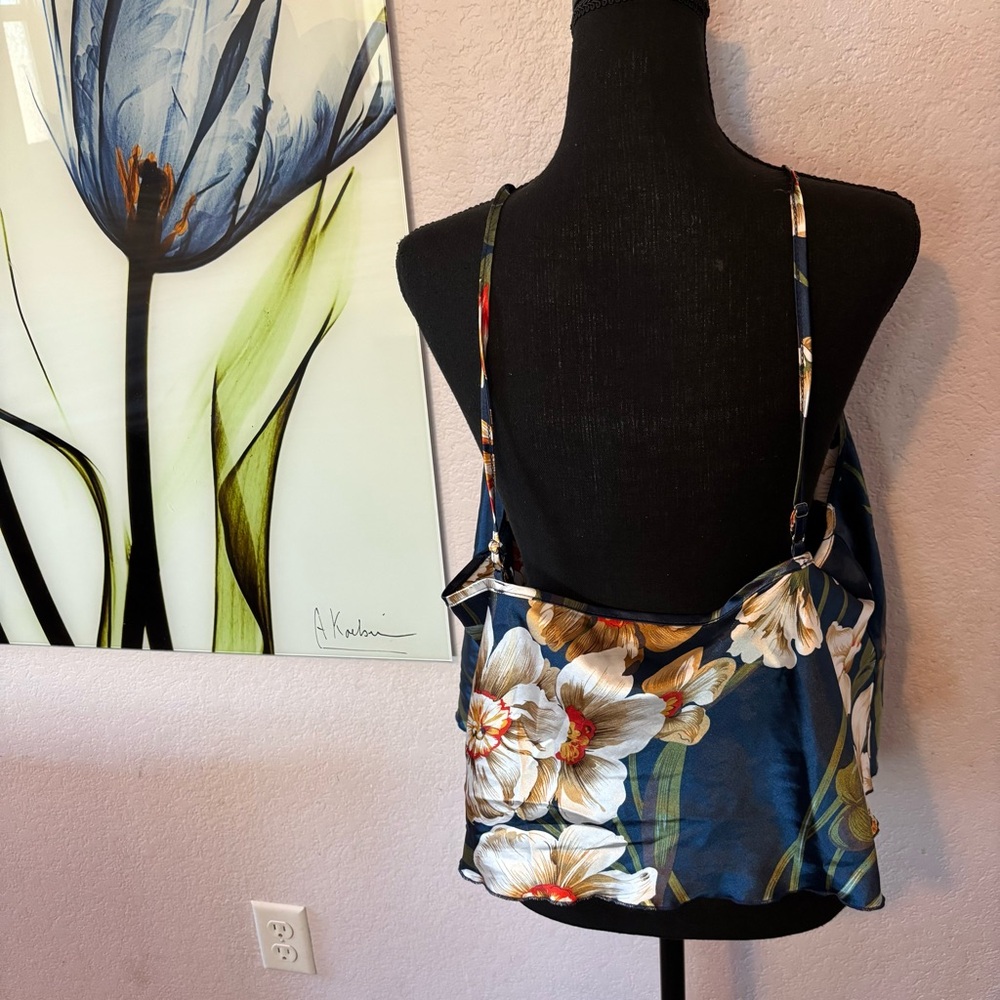 tank top size 2XL - Picture 3 of 4